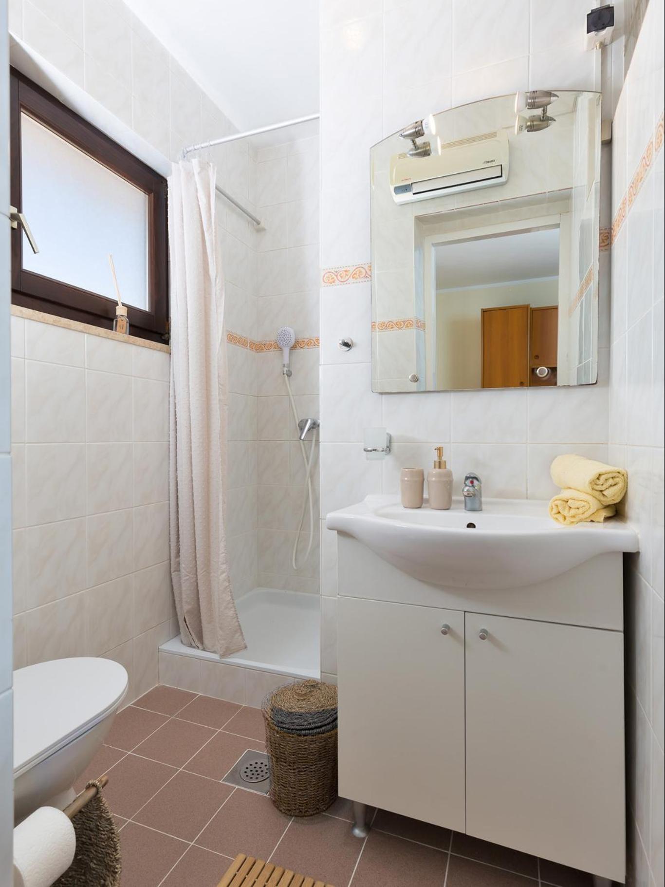 Marisan Seaview Apartment Funtana Exterior photo