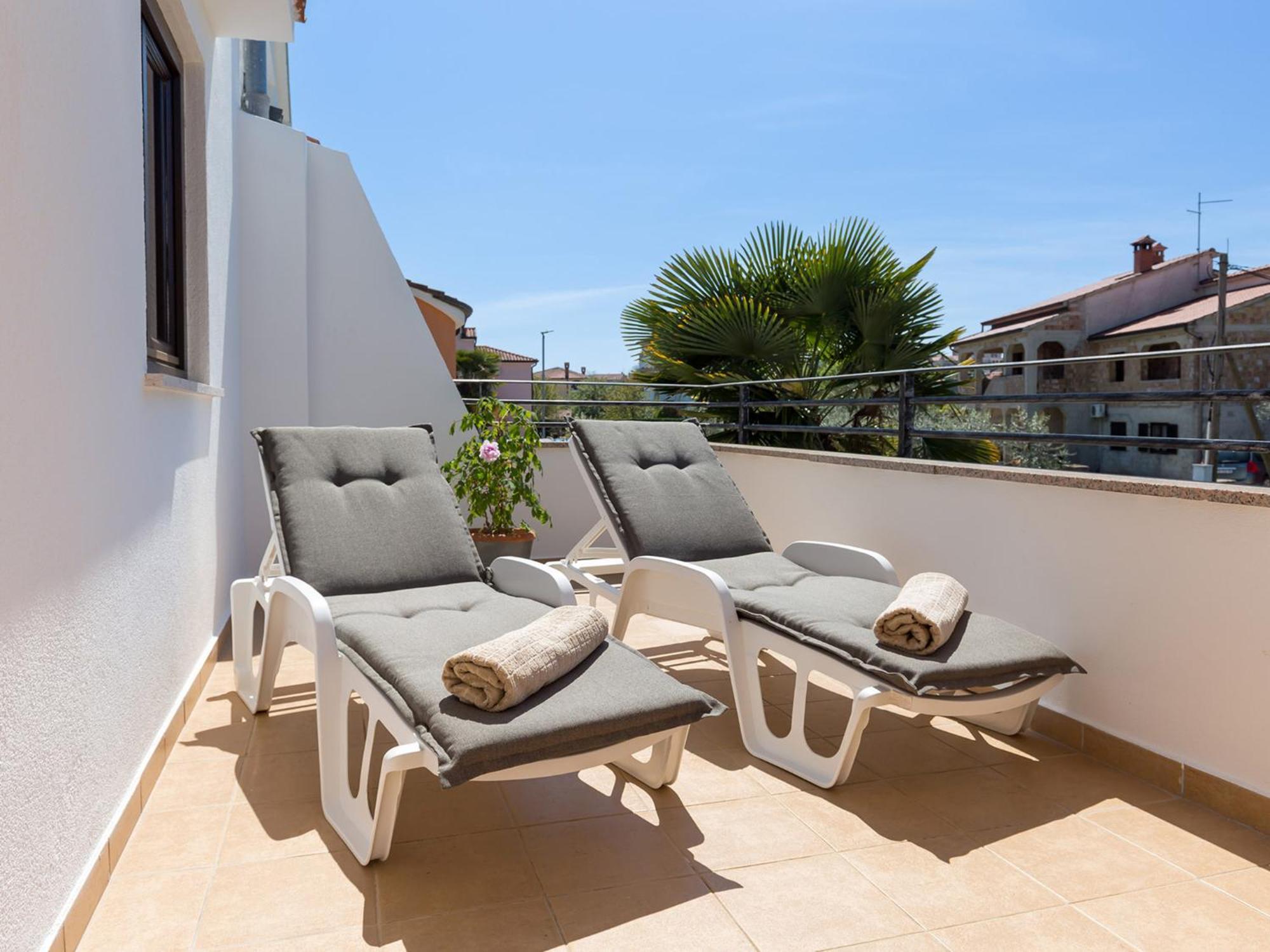Marisan Seaview Apartment Funtana Exterior photo
