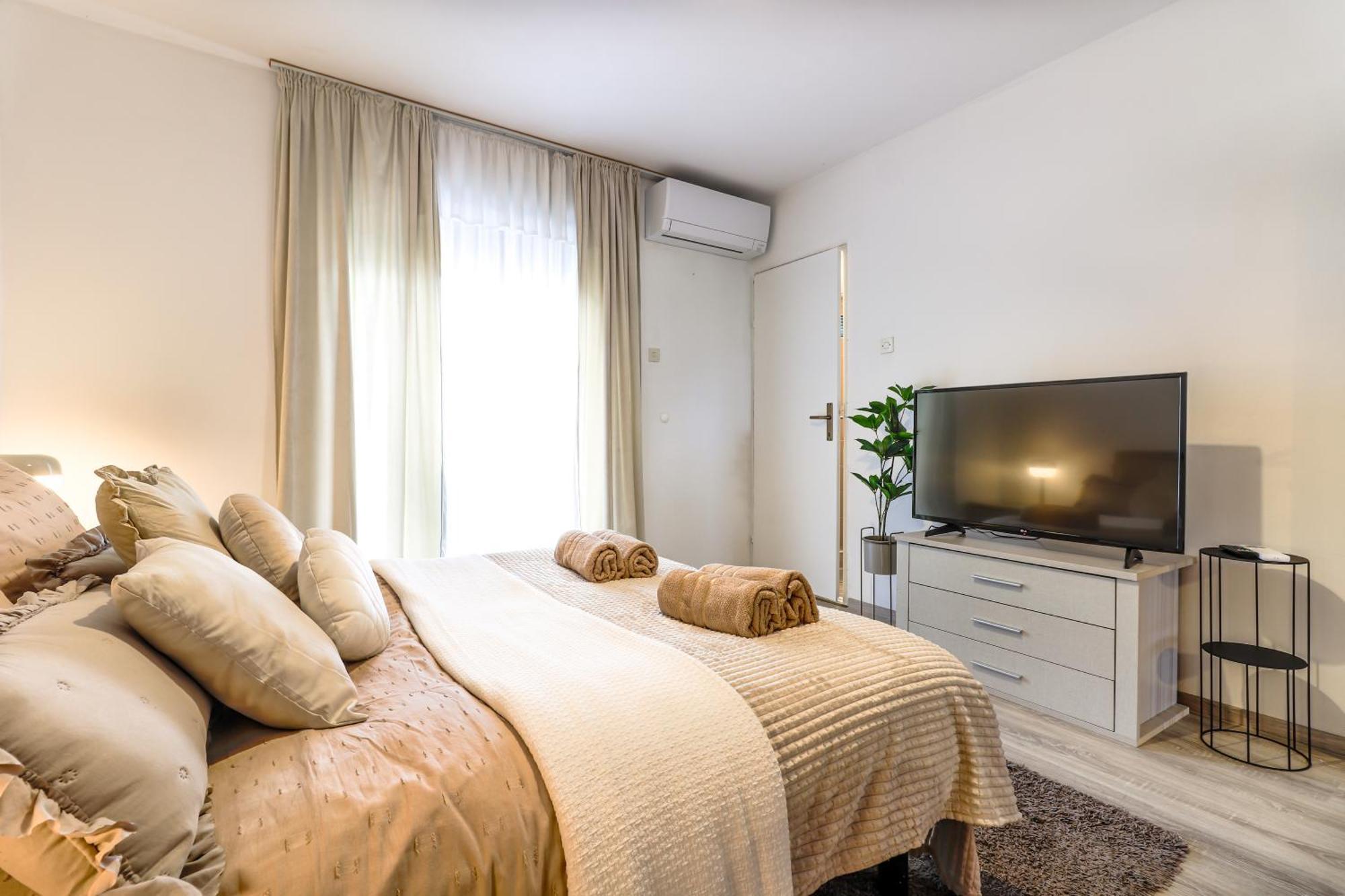 Marisan Seaview Apartment Funtana Exterior photo